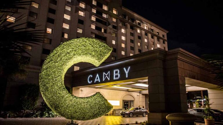 arizona biltmore estates area upscale lifestyles website geodirectory resorts camby exterior night 960x540 1 768x432