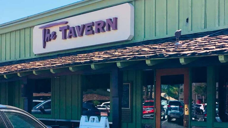 arizona biltmore estates area upscale lifestyles geodirectory2 bar tarbells tavern exterior 960x540 1 768x432