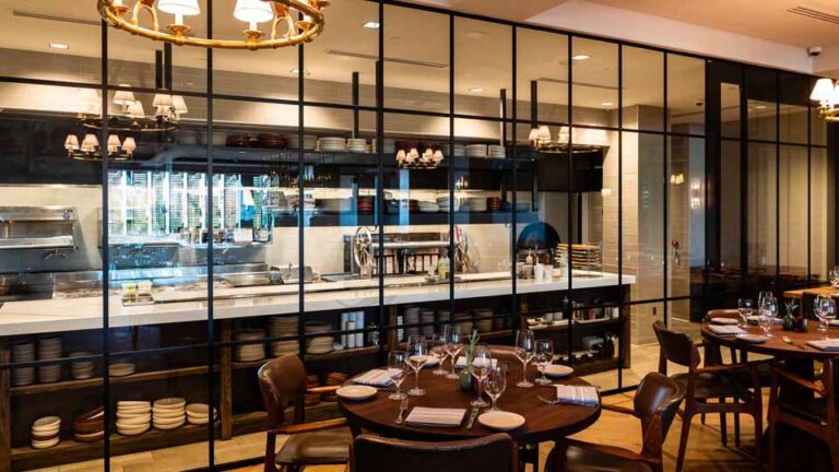 arizona biltmore estates area upscale lifestyles geodirectory2 bars upstairs flint camelback interior 960x540 1 768x432