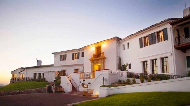 arizona biltmore estates area upscale lifestyles geodirectory2 bars wine jamies wrigley mansion 960x540 1 768x432