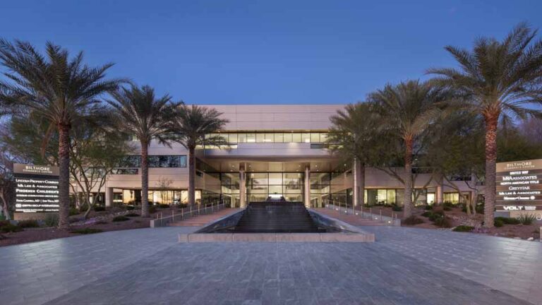 arizona biltmore estates area upscale lifestyles geodirectory2 commercial properties biltmore commerce center entrance 960x540 1 768x432