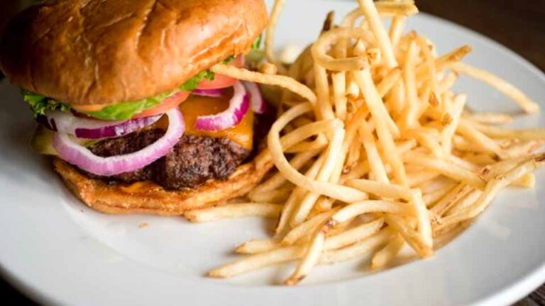 arizona biltmore estates area upscale lifestyles geodirectory2 restaurants bar adobe bar grill burger 960x540 1 768x432