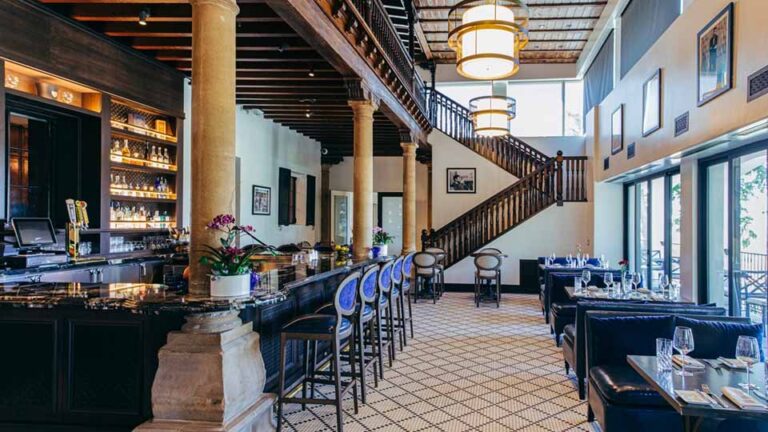 arizona biltmore estates area upscale lifestyles geodirectory2 restaurants geordies wrigley mansion bar 960x540 1 768x432