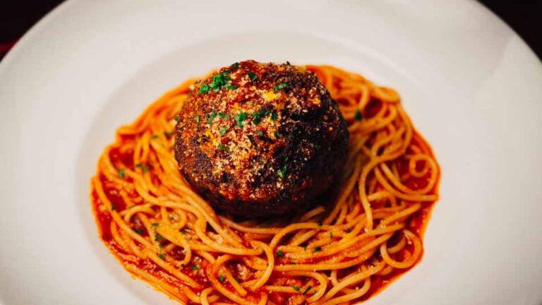 arizona biltmore estates area upscale lifestyles geodirectory2 restaurants tarbells meatball 960x540 1 768x432