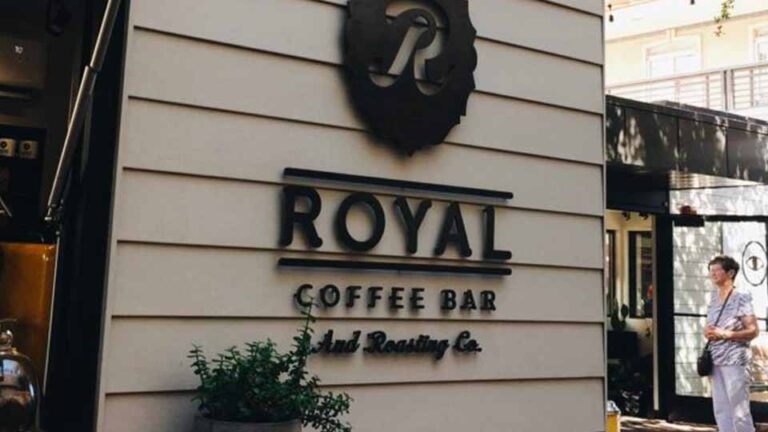 arizona biltmore estates area upscale lifestyles geodirectory2 coffee shops royal coffee roasting company signage 960x540 1 768x432