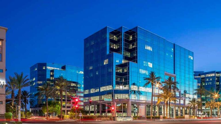 arizona biltmore estates area upscale lifestyles geodirectory2 commercial properties wework exterior 960x540 1 768x432