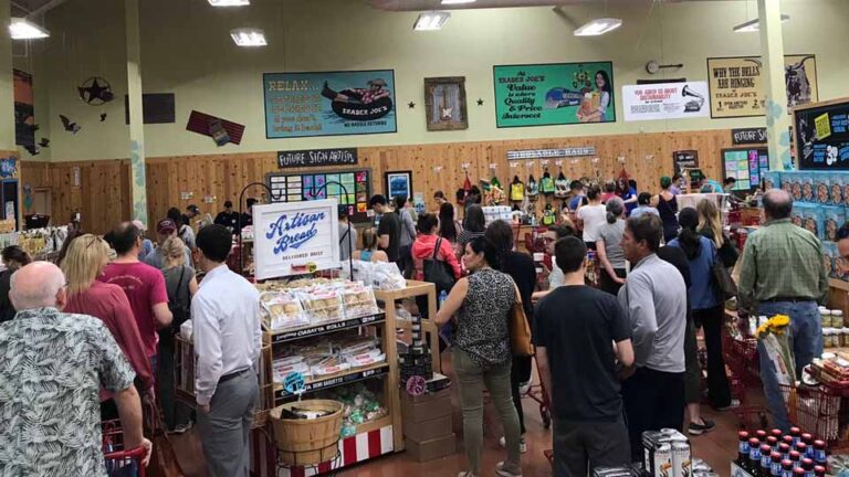 arizona biltmore estates area upscale lifestyles geodirectory2 grocery stores trader joes shoppers 960x540 1 768x432