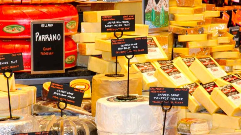 arizona biltmore estates area upscale lifestyles geodirectory2 grocery stores whole foods cheeses 960x540 1 768x432